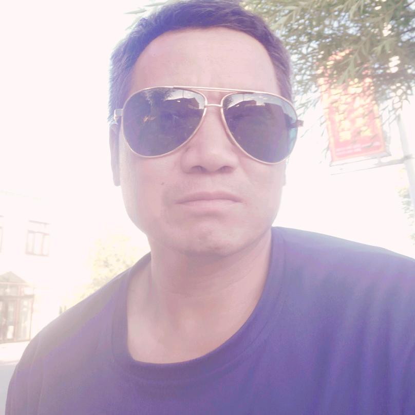一人一车闯天下