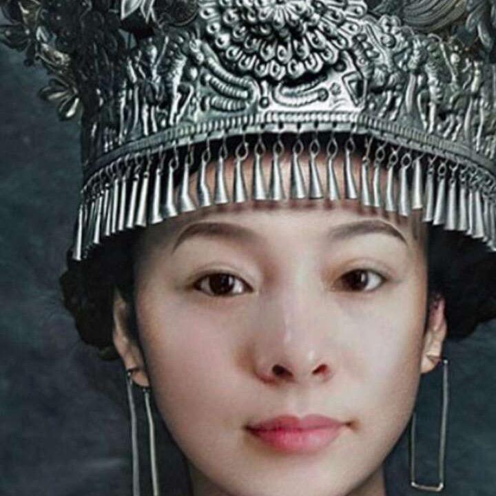 黄彩疏