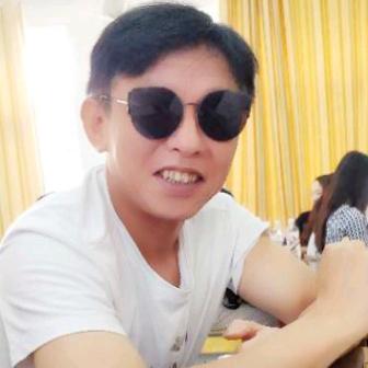 远处的那片枫叶