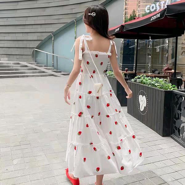 昕瑞，微微一笑