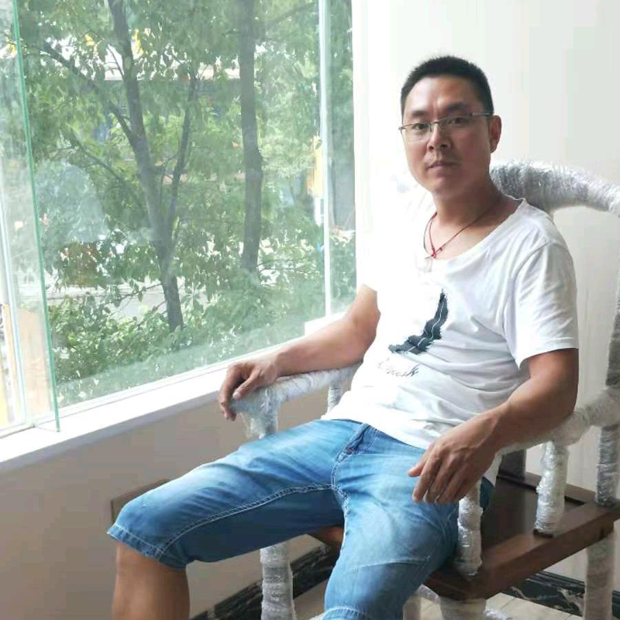 湖北丽婷装饰有限公司   游长金