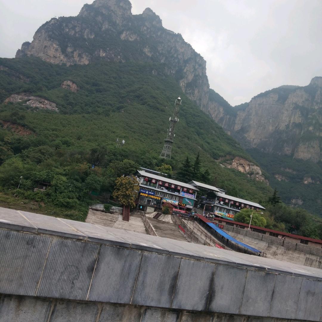 东尚两元百货