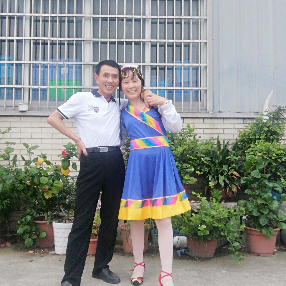 我是轩轩奶奶🌹