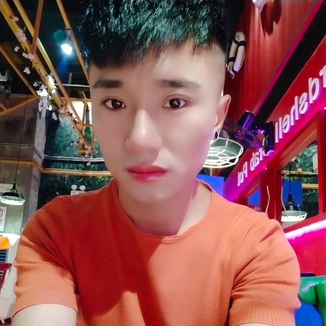 洛洛🌈 🌈 🌈