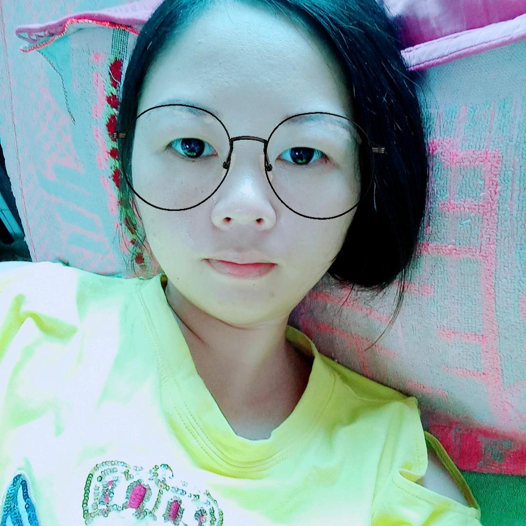 她们都叫我~🍀卿卿🍀