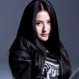 村里的小芳
