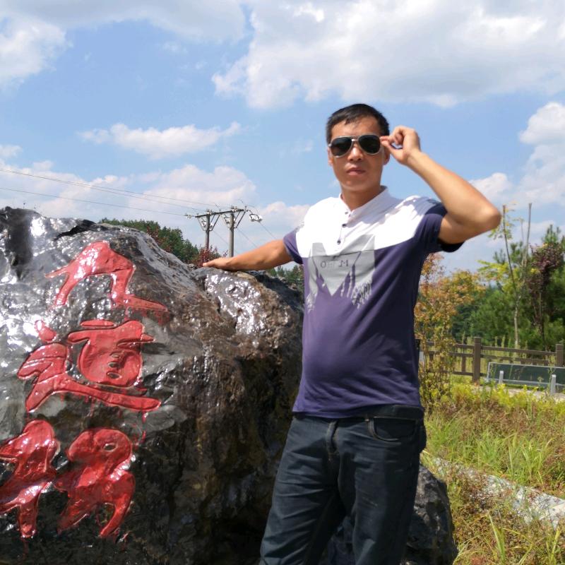 @龍胜：没有依靠的肩膀。