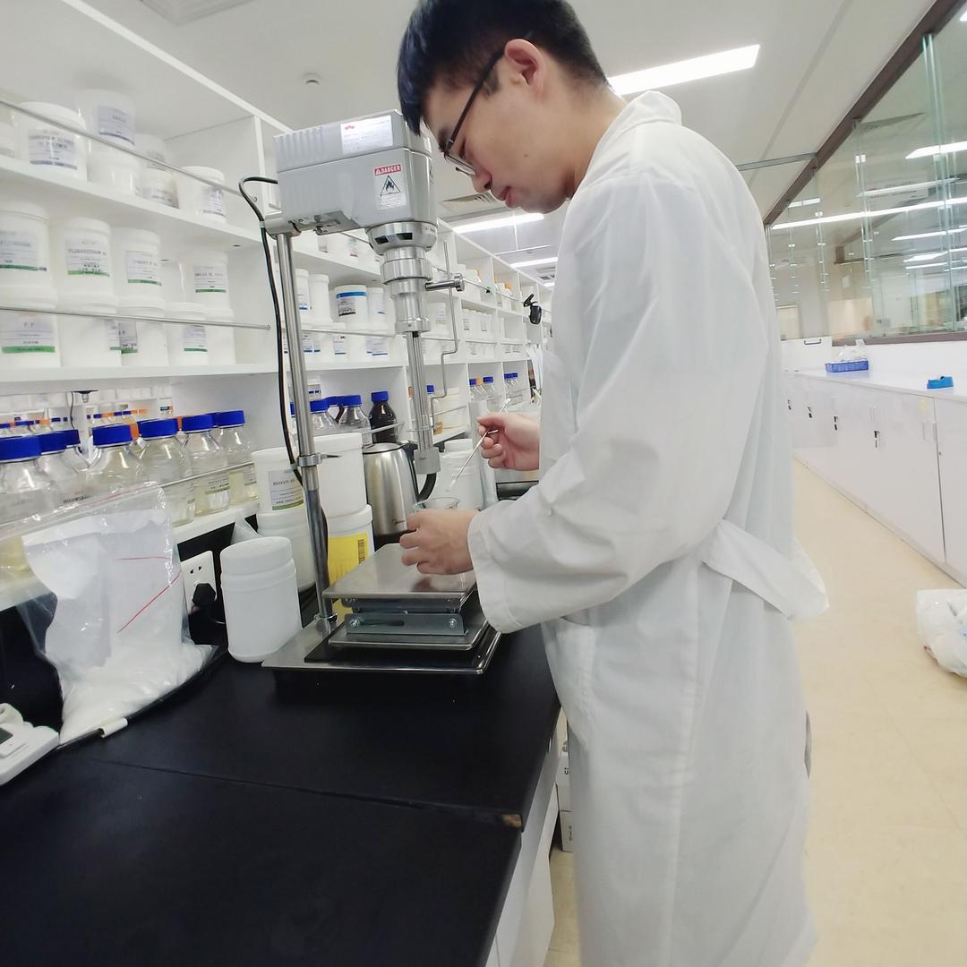 科研大叔叫Ali