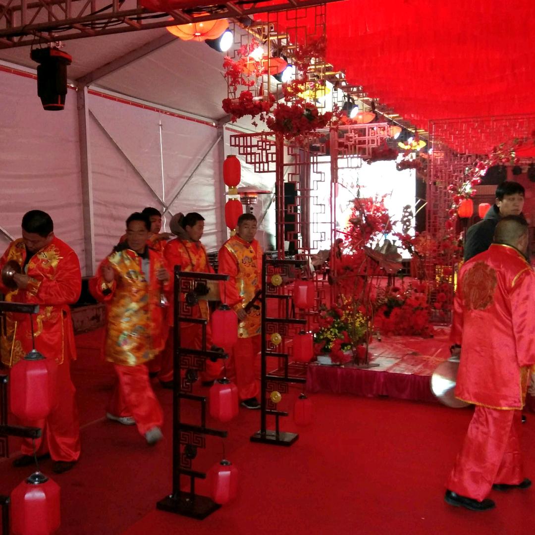 西靳寨女子花轿队