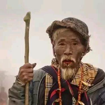 在外一个穷要饭的流浪人
