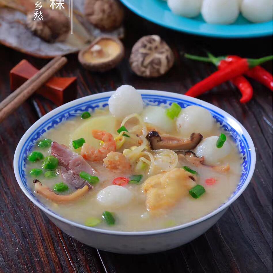 拍美食拍成工伤的胖纸