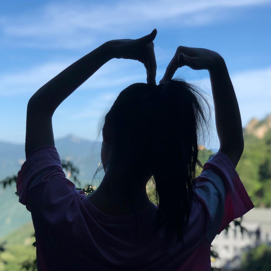 馥影