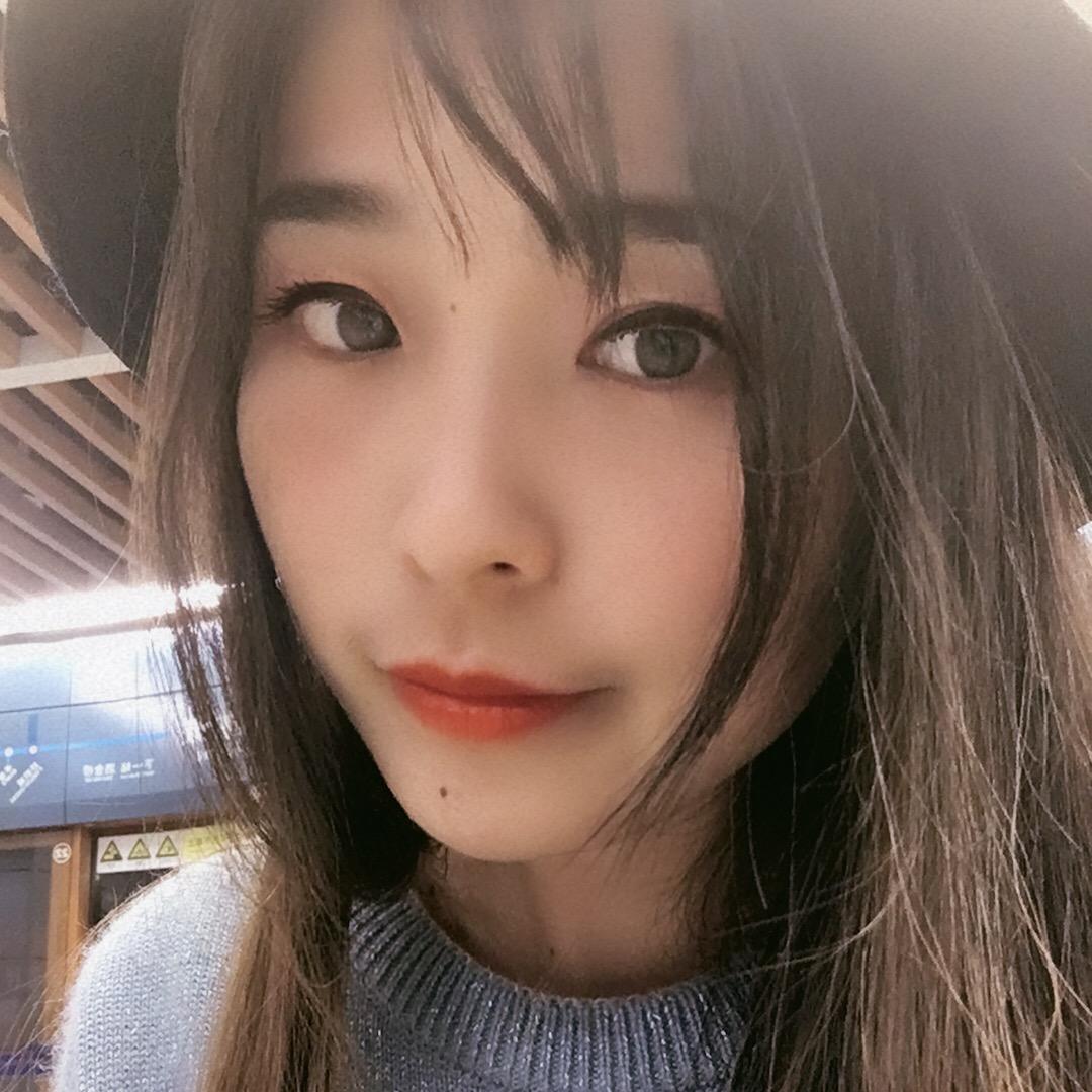 西安赛格国际购物中心IAM27英子