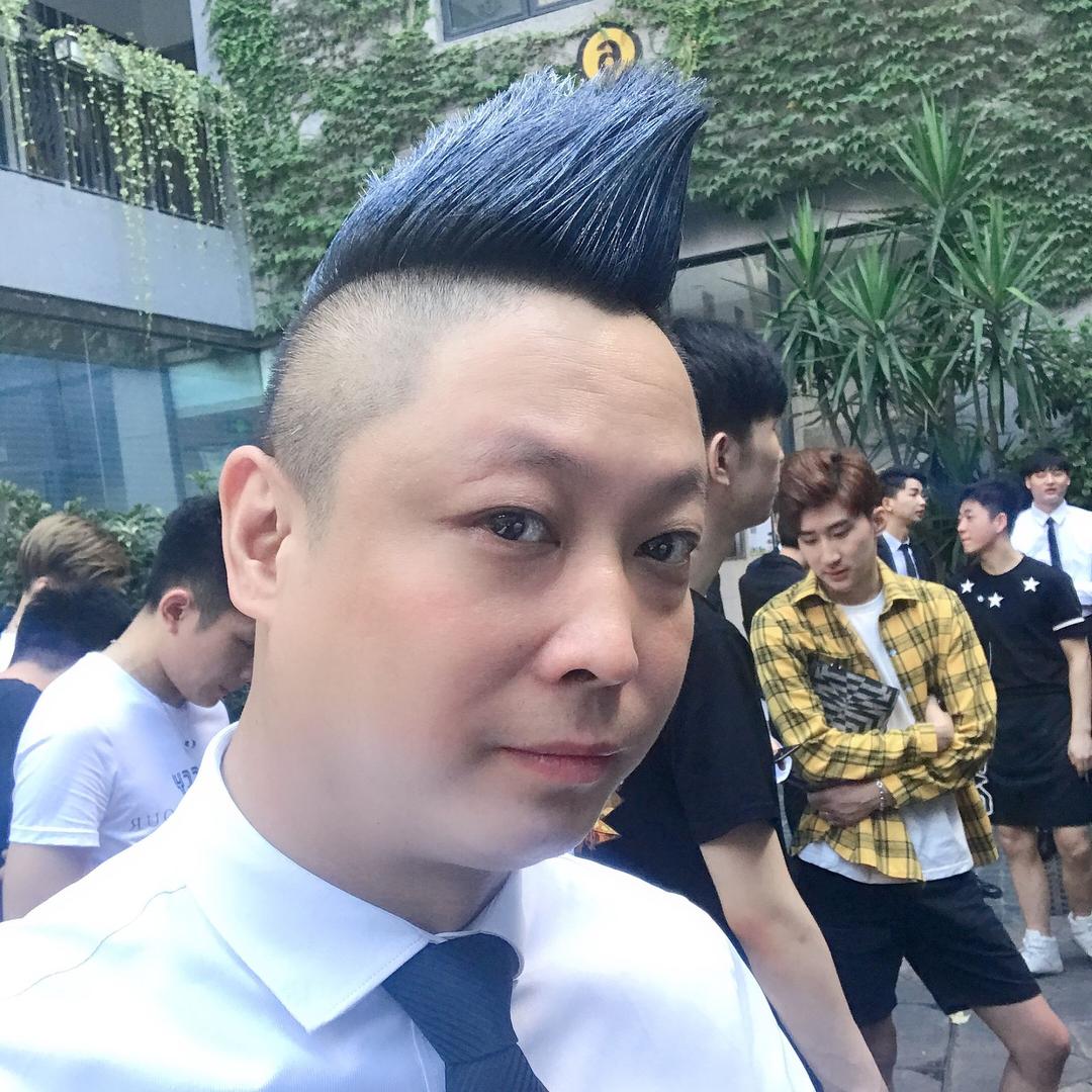 赵斌（酒吧商K预定）