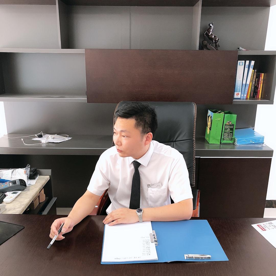 黄大权