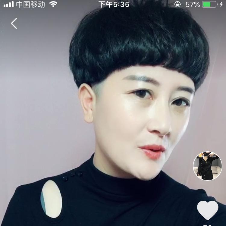 陈家港依依不舍女装