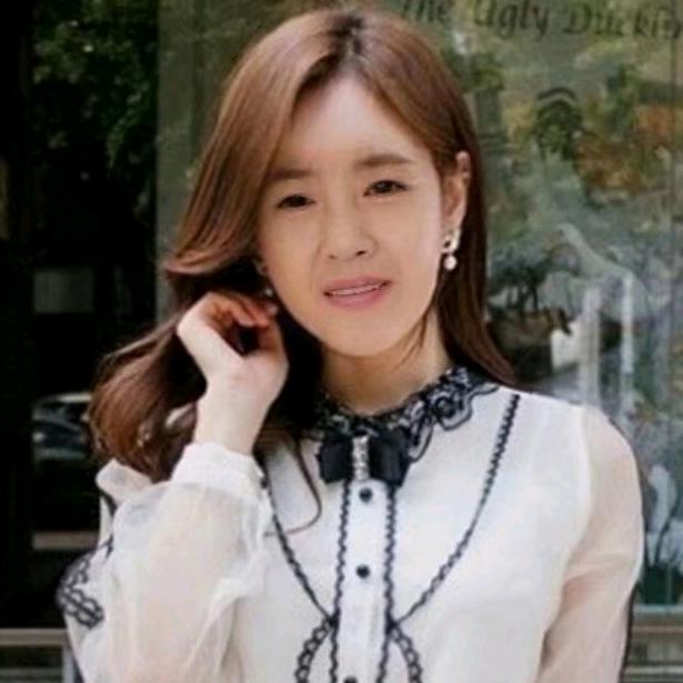花姐🌹63年4月玉🐰