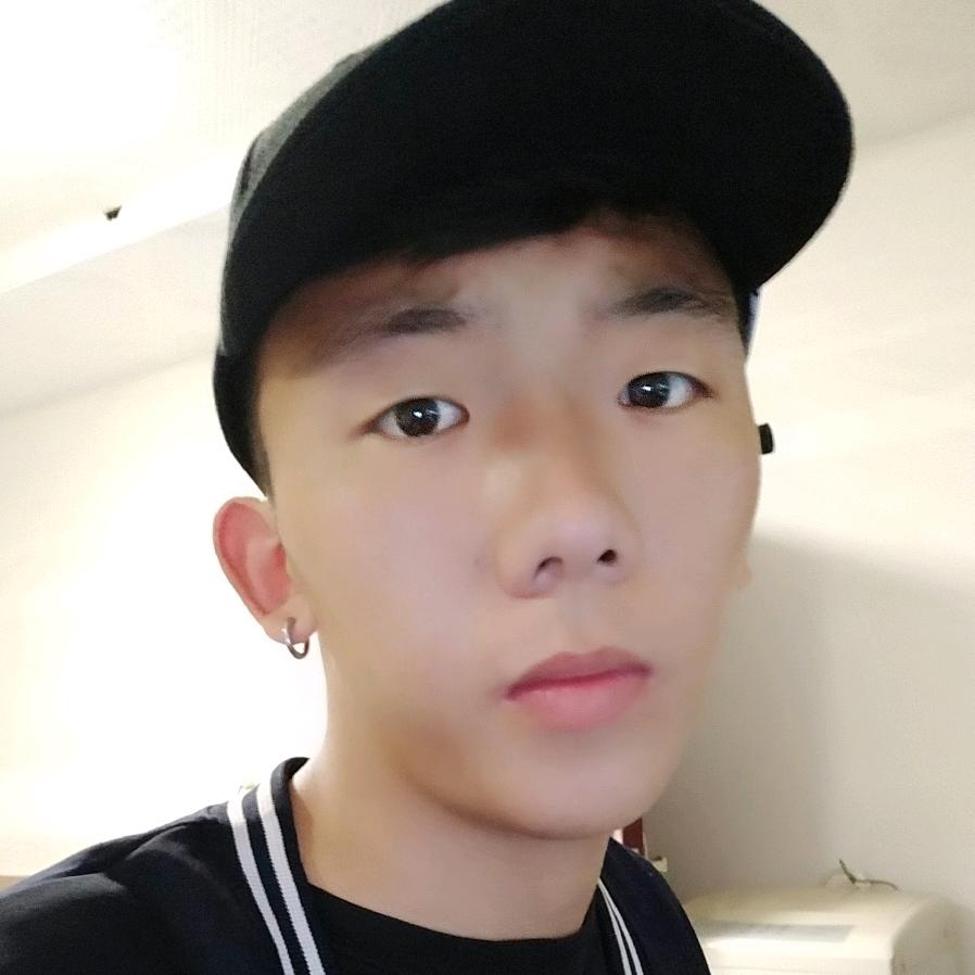 周𝒵𝒽𝓸𝓊 ᥫᩣ