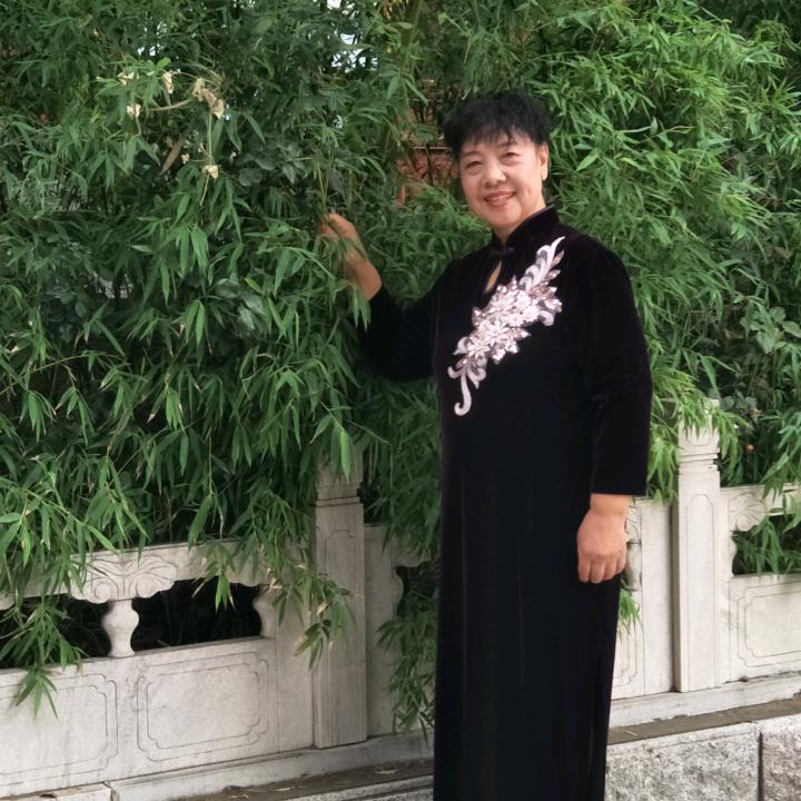 飒爽英姿