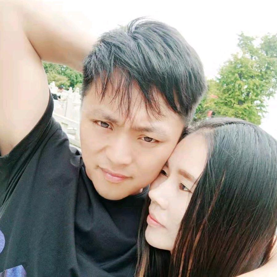 周周成