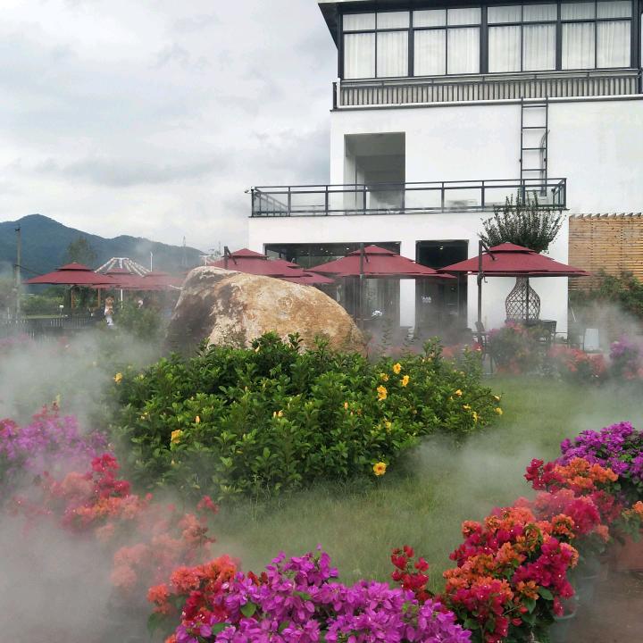 燕芳
