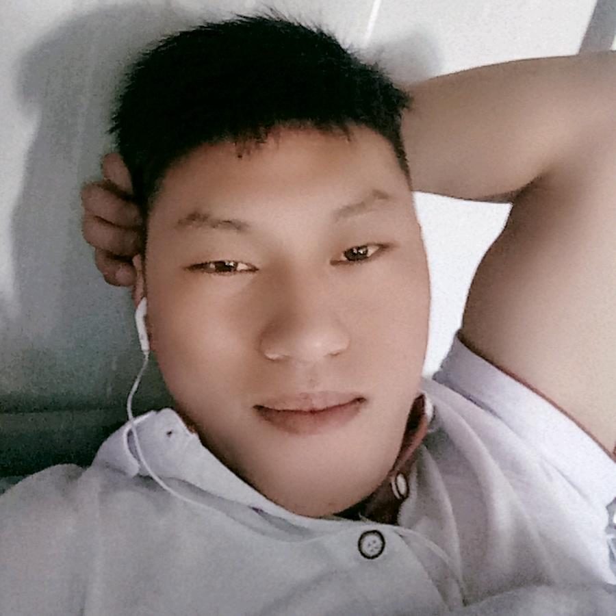 快乐 的小男孩