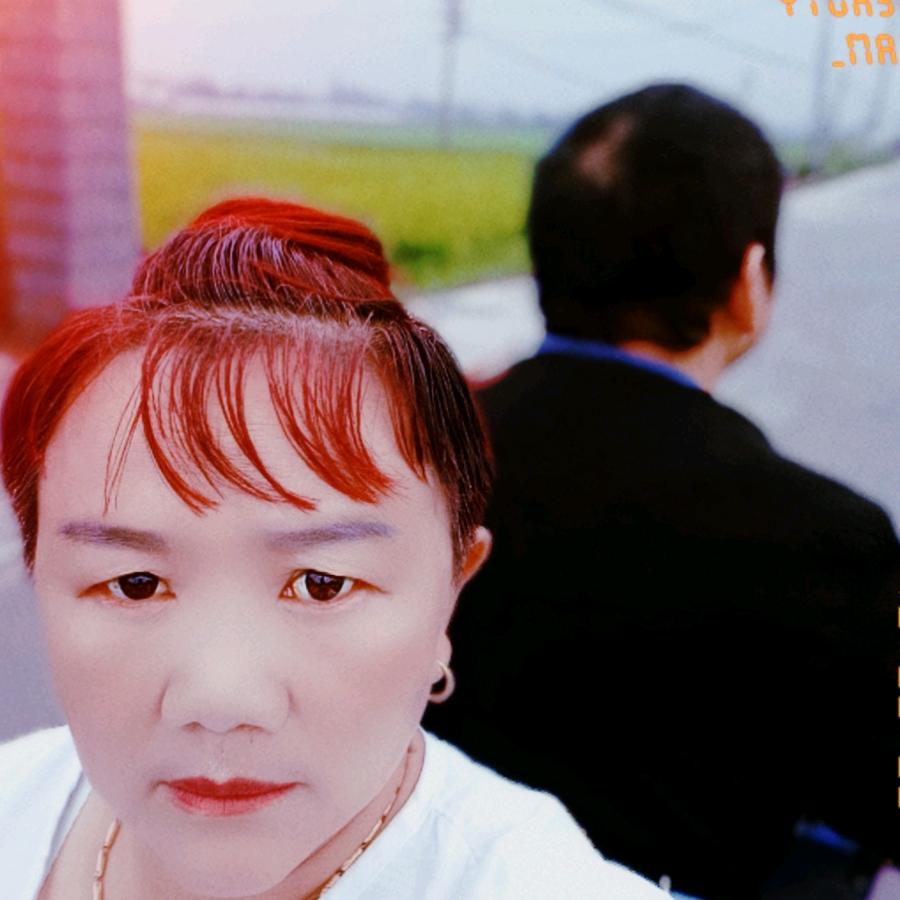 杜鹃花。
