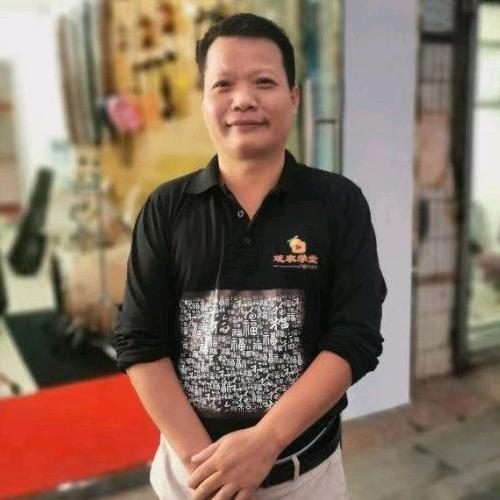 张玉(书法培训)