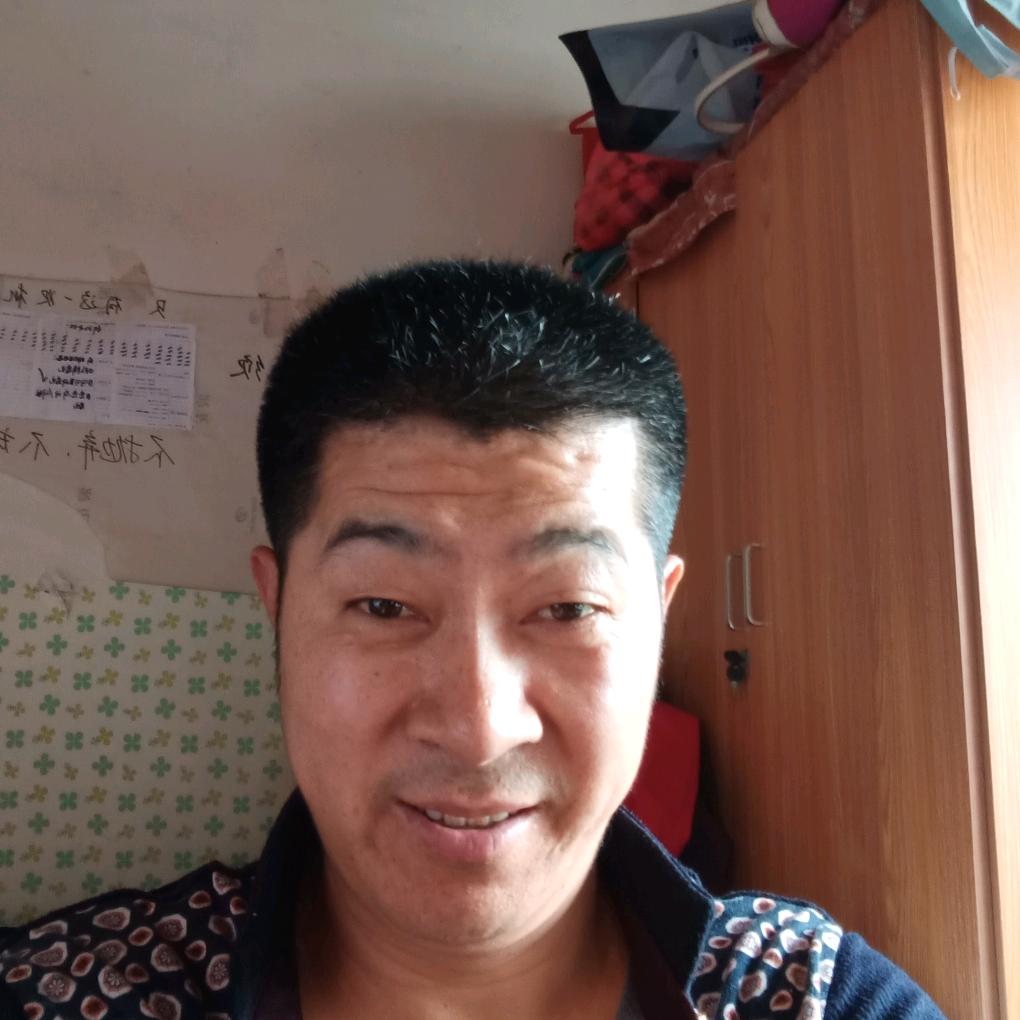 梁发平