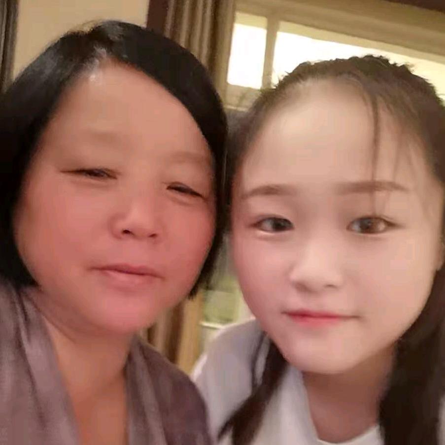 刘启航奶奶