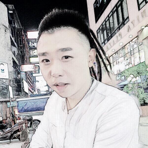 一 光 年