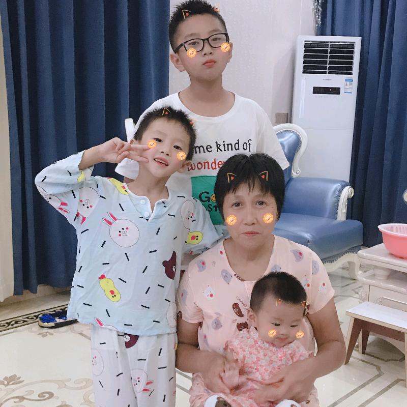 幸福快乐一家人