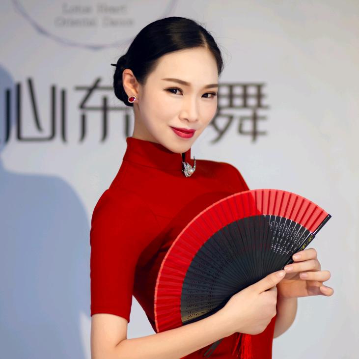 莲心形体礼仪