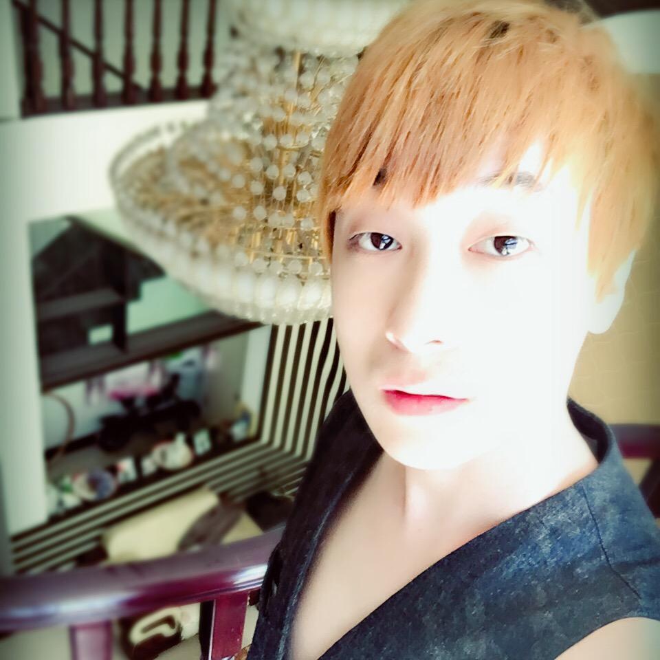 Sakyamuni's - 左手