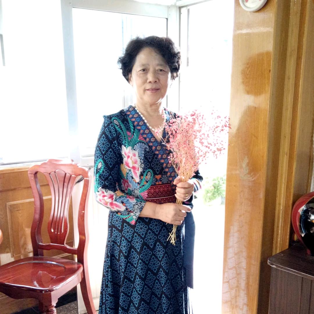 美姐黄梅戏（每晚7：10开播）不打PK
