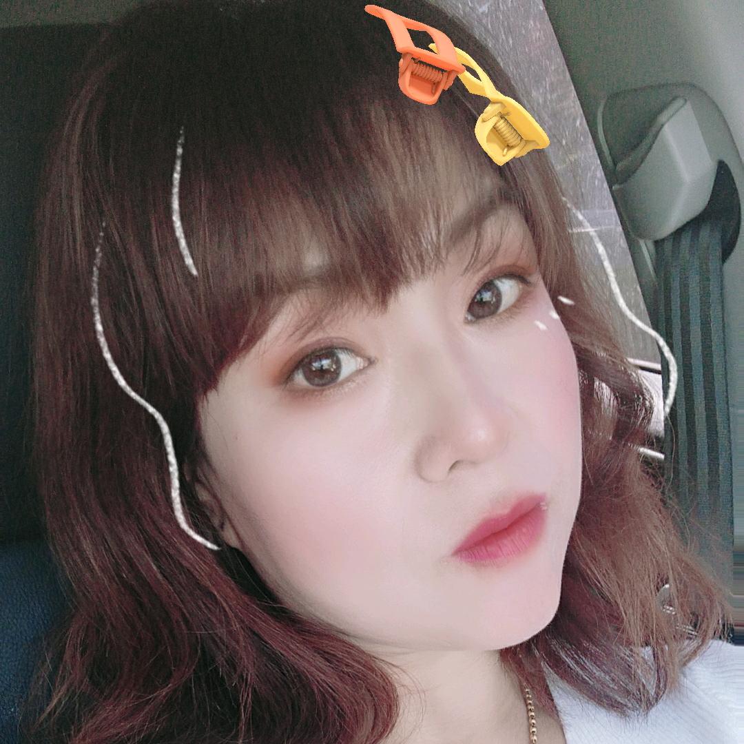 微笑💋💋💋