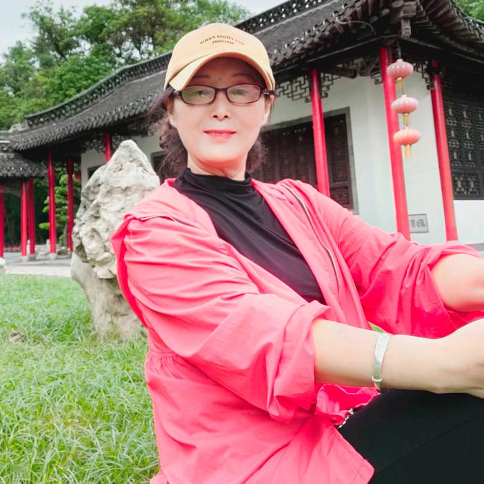 白杨爱手舞