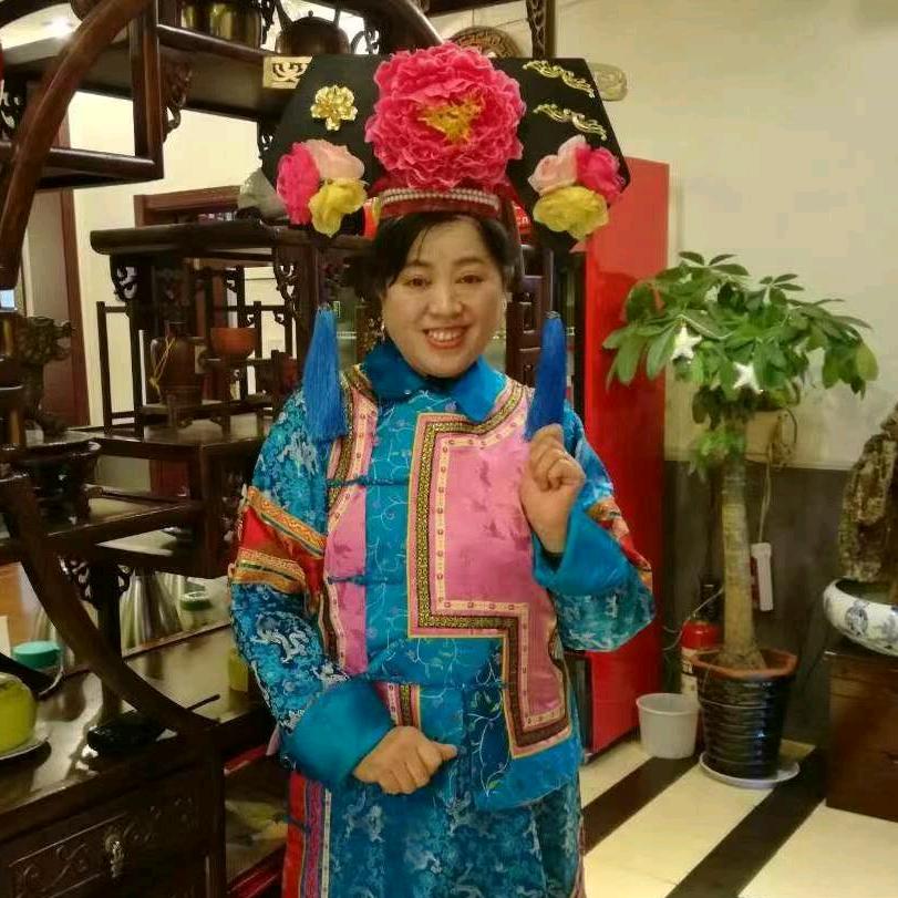 赫舍里皇家服饰