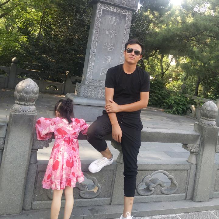 鹏(●荜°u生°●) 辉