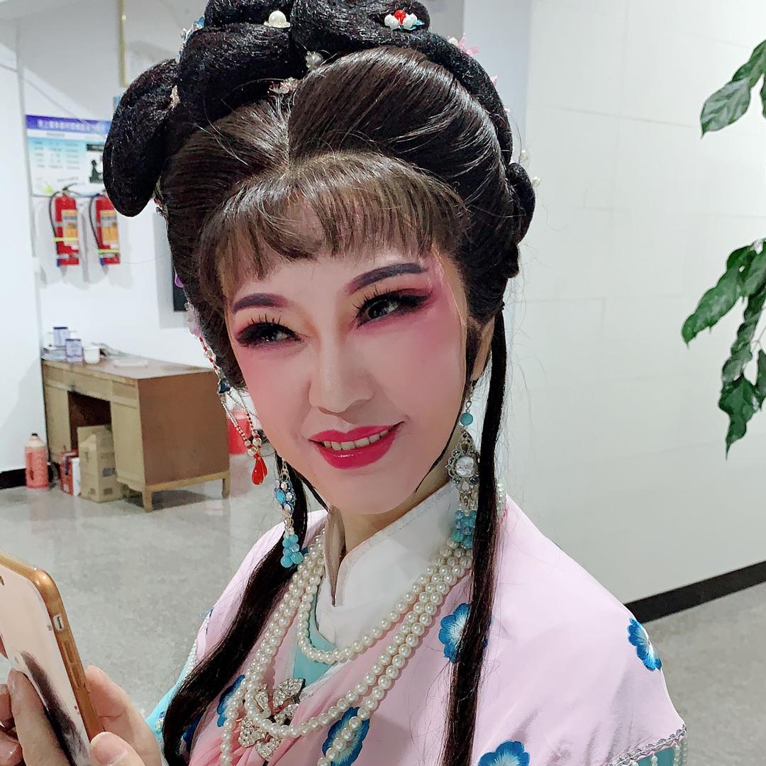 青荷丽红