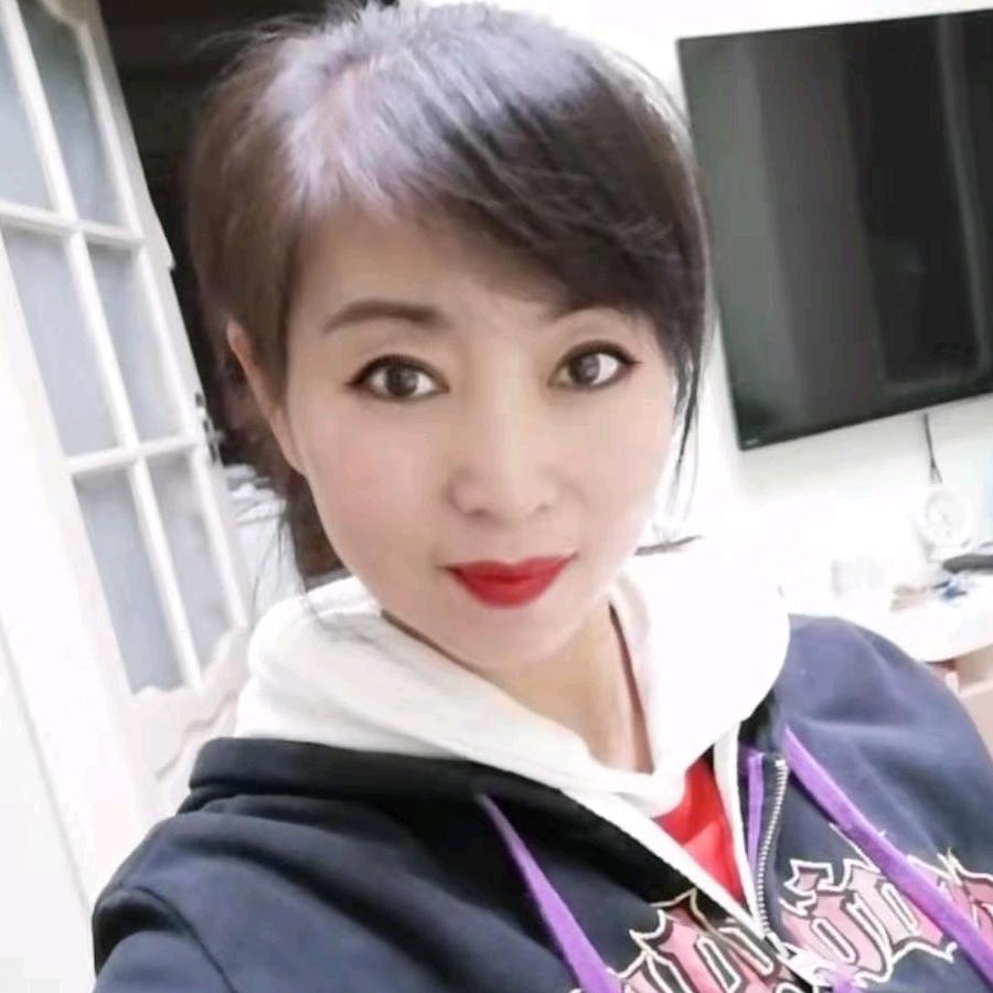 （金万合服装商）红店国贸城服装店官方号