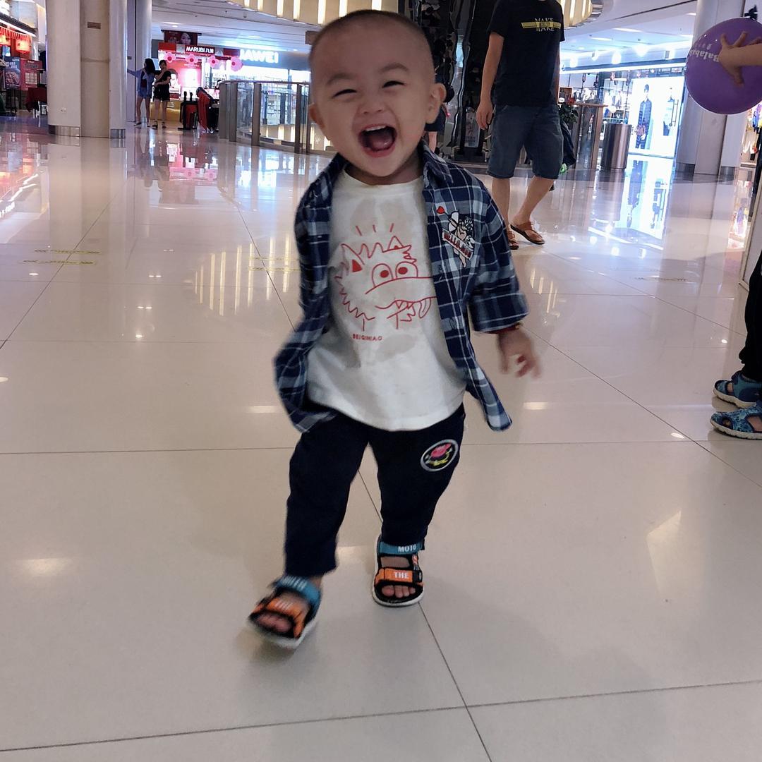 泓哥