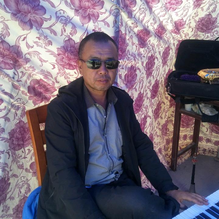 麻子川侯军军纸火部