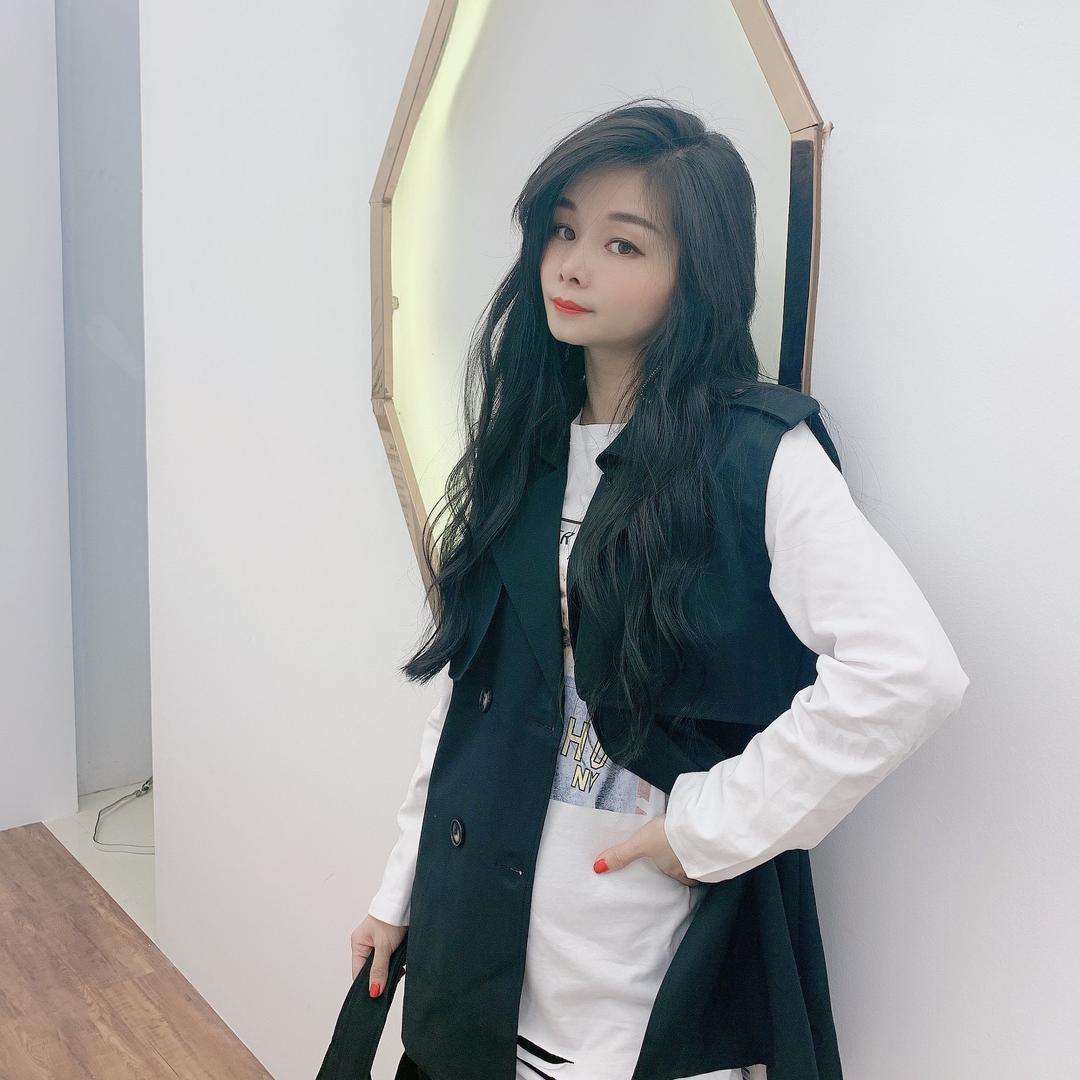吴泽影Q镜女装