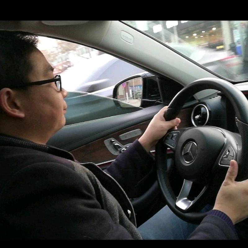 可可  哥是俗人