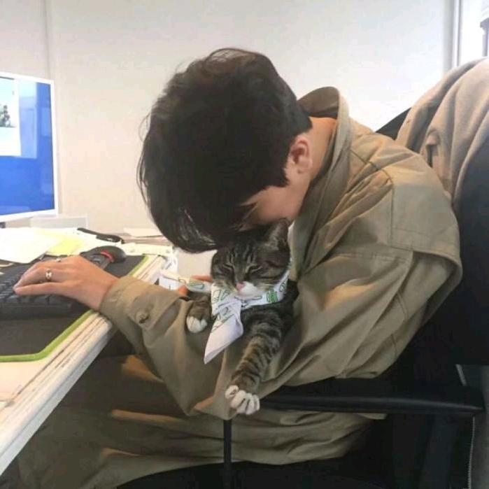 多喝热水。