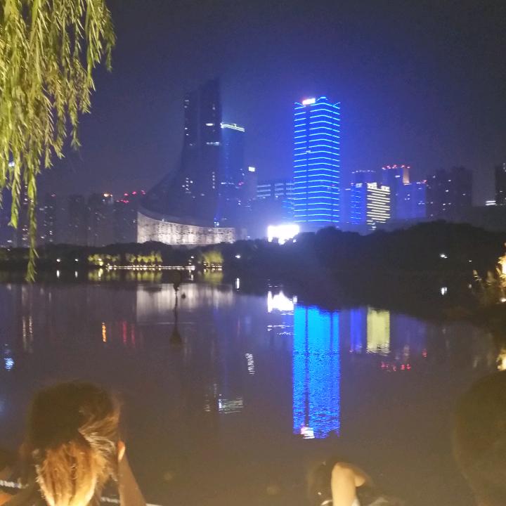 灬花钱月下李裁缝，丛事行业30多年