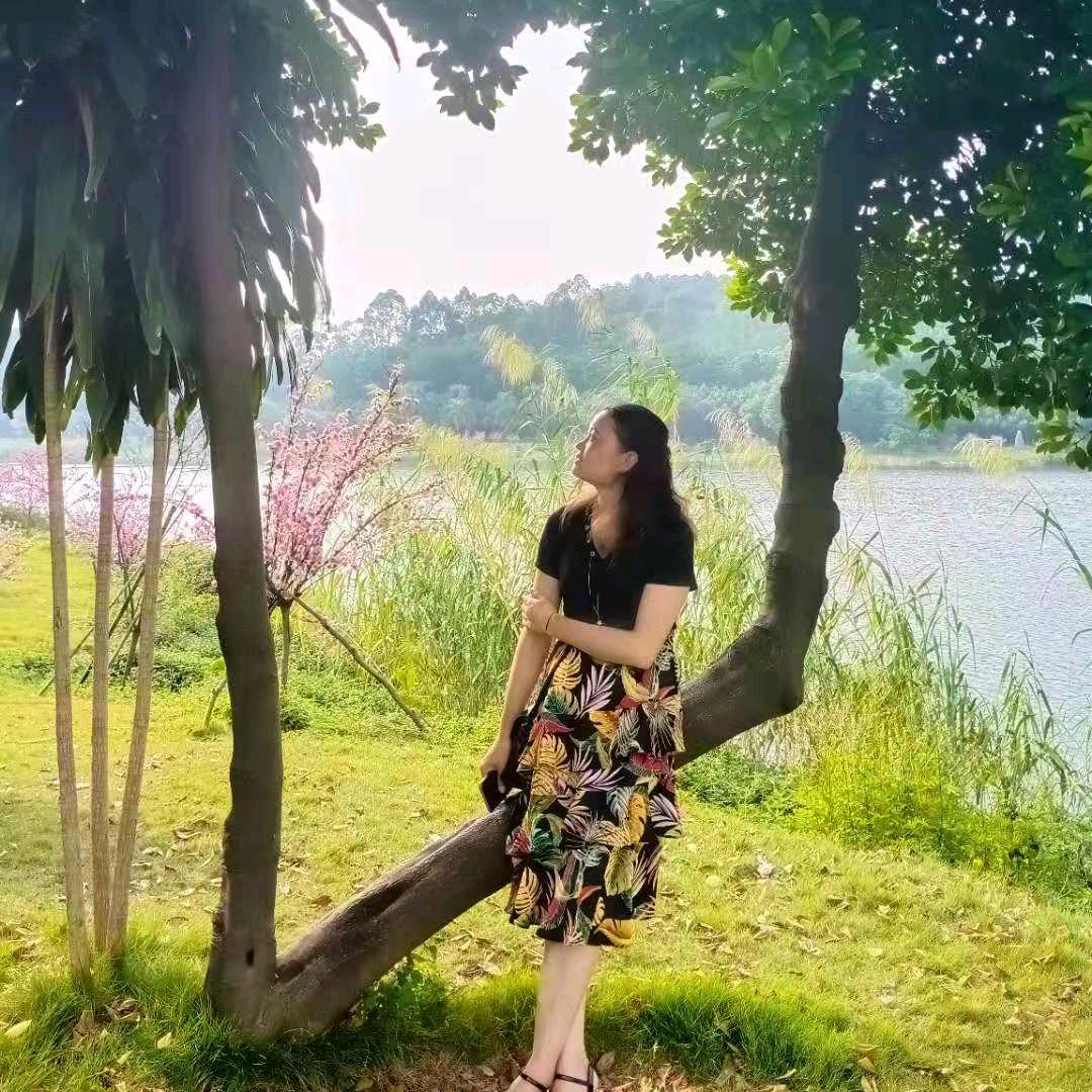 心静自然凉之微笑背后的心酸