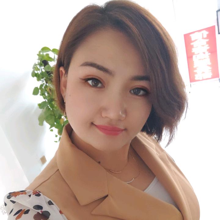 AYNUR 时尚女装
