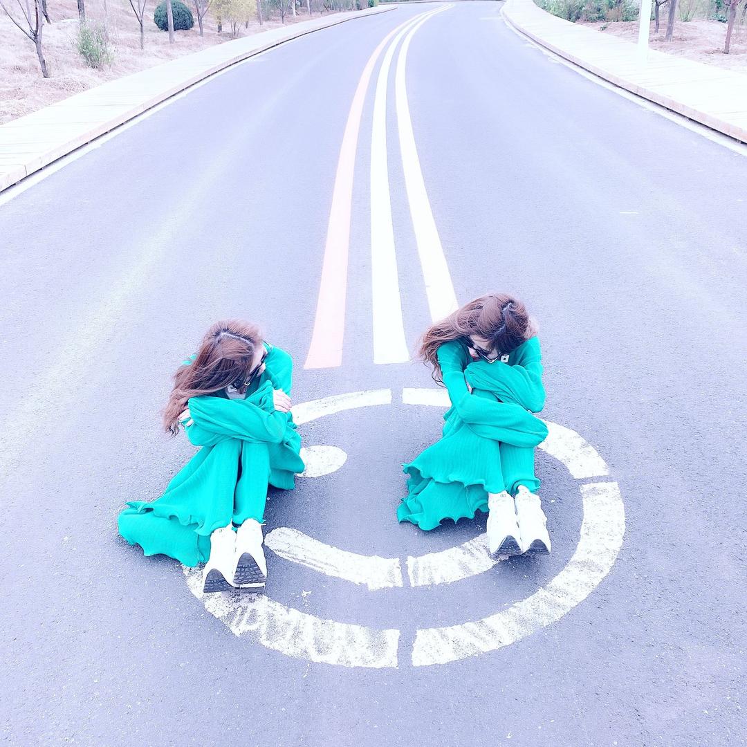 双胞胎杜小月💕姐姐